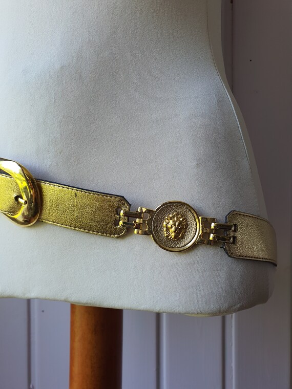 Vintage Leather Belt With Lion display picture 1