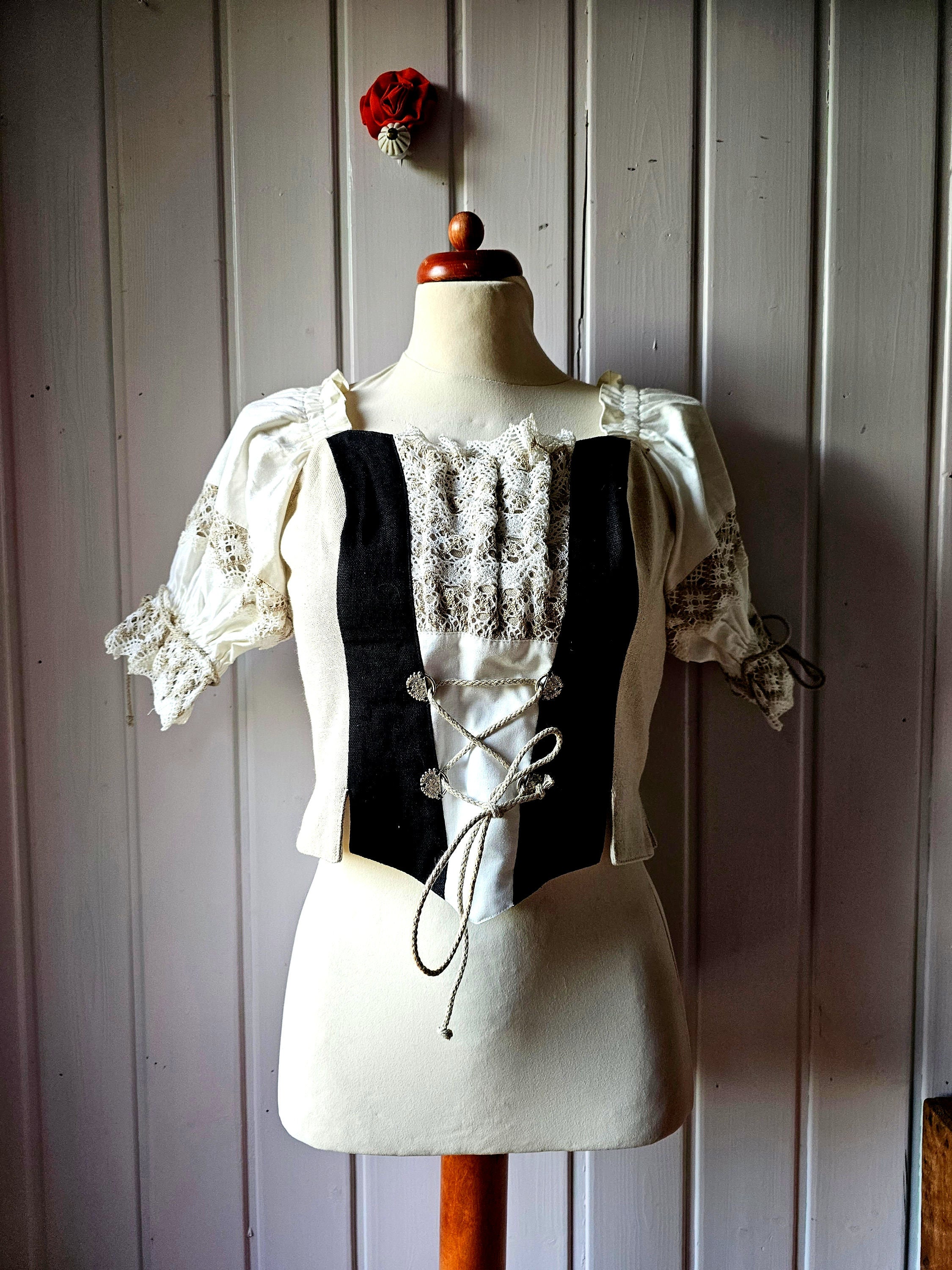 Folklore Miederbluse Carmen Kurzarm,Gr.34/36