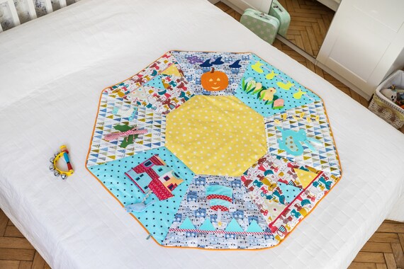 round activity mat