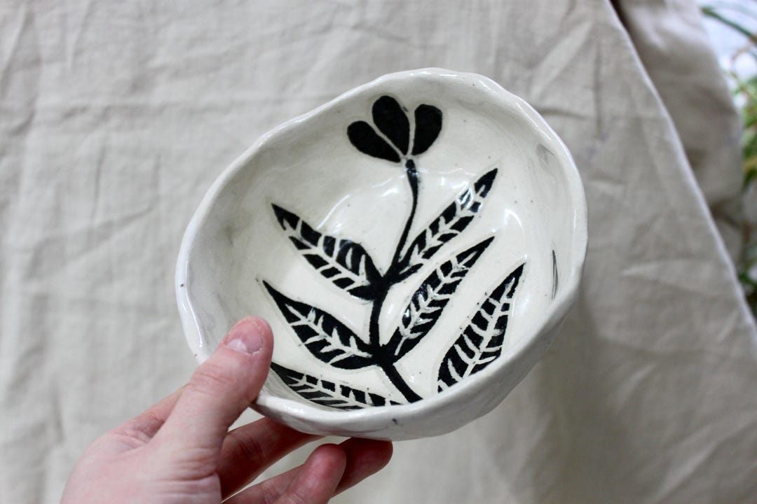 Handmade Ceramic Pinch Bowl Monochrome Flower Botanical Sgraffito ...