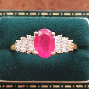 Vintage 9ct Solid Gold Ruby and 0.25ct Diamond Solitaire Ring, 9k Gold Natural Ruby Ring, Fully Hallmarked British Vintage, UK L.5, US 6