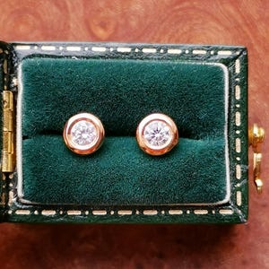 Vintage 18ct Gold 0.30ct Diamond Solitaire Earrings, Natural Diamond Stud Earrings, 18k Vintage Earrings, London 1992 Hallmarked