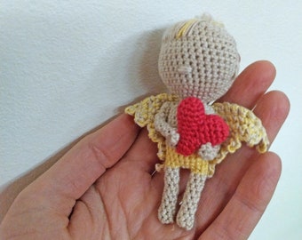 Pattern for Valentine angel with heart