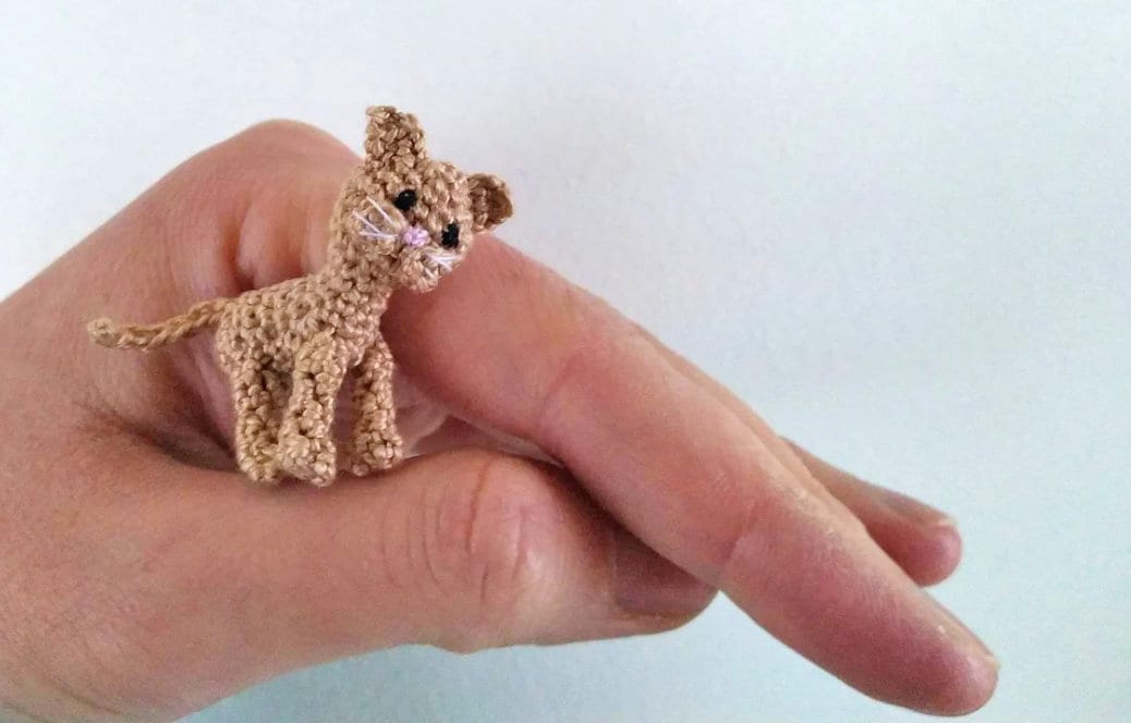 Crochet pattern for Miniature cat or dollhouse kitten