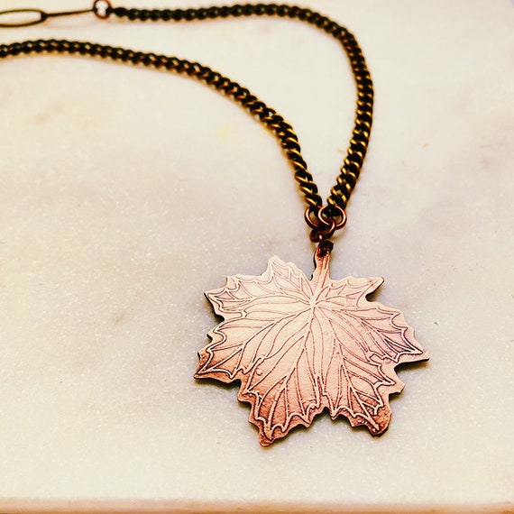 Copper Maple Leaf Etched Copper Leaf Pendant Canada Symbol Bronze Chain Long Necklace Botanical Jewelry Plant Copper Jewelry Autumn Etsy UK