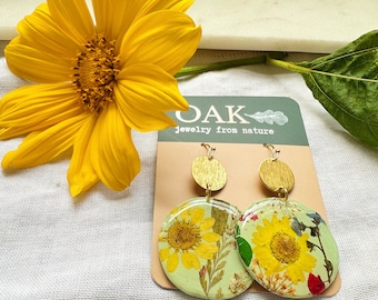 Pressed flowers earrings, Preserved flower blooms earrings, Natural dried flowers jewelry, botanical earrings, floral resin jewelry, gift