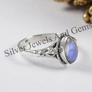 Natural Rainbow Moonstone Ring-Blue Fire Moonstone Ring-925 Sterling Silver Ring-Designer Moonstone Ring-Birthday Ring-Handmade Dainty Ring