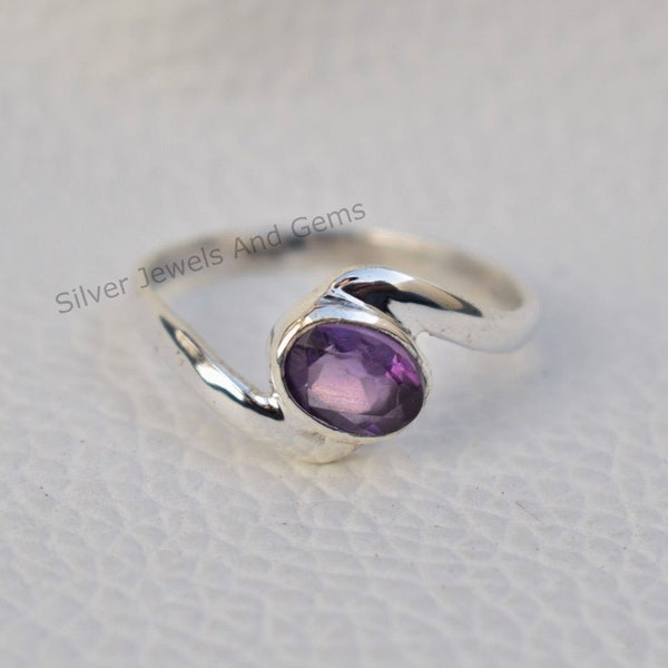 Bague améthyste naturelle, bague délicate faite main, bague en argent sterling 925, bague améthyste ovale, cadeau pour elle, pierre de naissance de février, bague de promesse