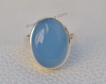 Anillo de calcedonia azul natural-anillo de plata hecho a mano-anillo de plata de ley 925-anillo ovalado de calcedonia azul-anillo de promesa-piedra de nacimiento de Sagitario