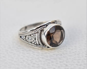Sterling Silver Two Tone Solitaire Smoky Topaz Lock circle petite Cocktail Ring