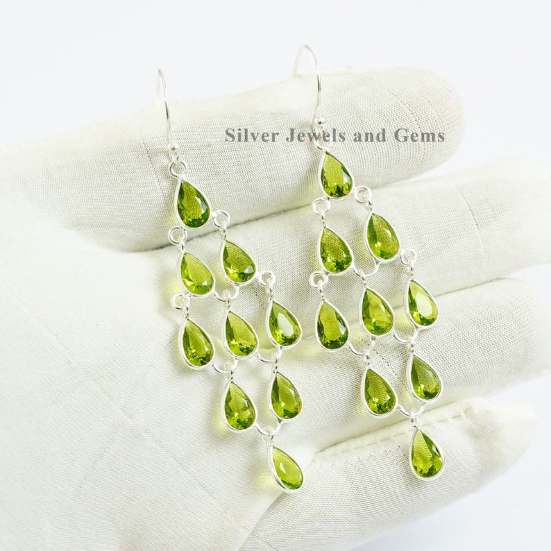 Natuurlijke Peridot oorbellen, ambachtelijke design oorbel, 925 sterling zilver, cadeau voor haar, lange oorbel, handgemaakte oorbellen, bruiloft oorbellen afbeelding 1