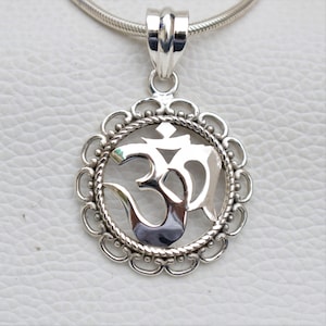 Sterling Silver Om Pendant, Handmade Pendant, 925 Sterling Silver Pendant, Designer Om Pendant, Gift for Her, Om pendant Necklace