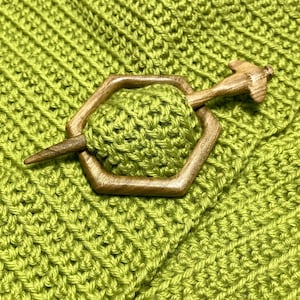 Walnut Wood Shawl Pin: Bee Brooch for Scarves