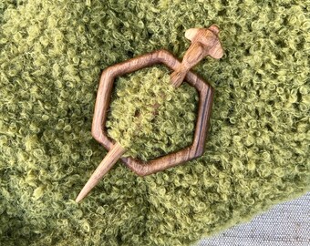 Shawl pin,Wooden pin,Wooden brooch for a shawl,Wooden pin for a scarf,Pin bee