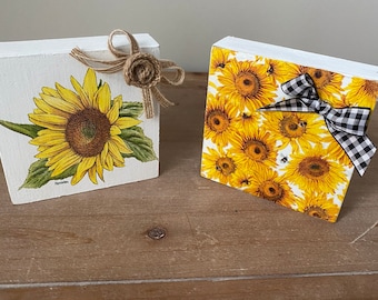 Sunflower shelf sitter, Sunflower and bees shelf sitter, everyday decor, farmhouse decor, tiered tray decor