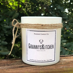 Granny's Kitchen, Apple, Pear, Clove, Pie Crust, White Sugar, All natural wooden wick soy candle, eco friendly image 1