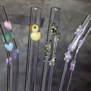 Spring Glass Straw Set of 2 or 4 with Pastel Hearts, Bees, Baby Duck, Flowers