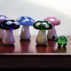 Tiny Borosilicate Glass Mushroom