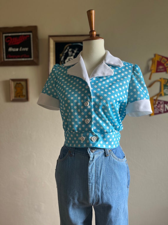 1970s baby blue & white polkadot cropped blouse