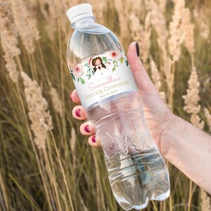 Etiqueta de botella de agua de primera comunión, plantilla editable de etiqueta de comunión de niña, acuarela de guirnalda floral, etiqueta imprimible, melocotón y crema, FC13 imagen 2