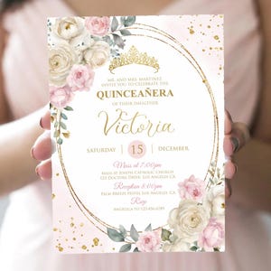 Floral Blush Pink & Elfenbein Quinceaño Einladung | Elegante Rosen-Party einladen für Mis Quince Años 15. Geburtstag, bearbeitbare Vorlage