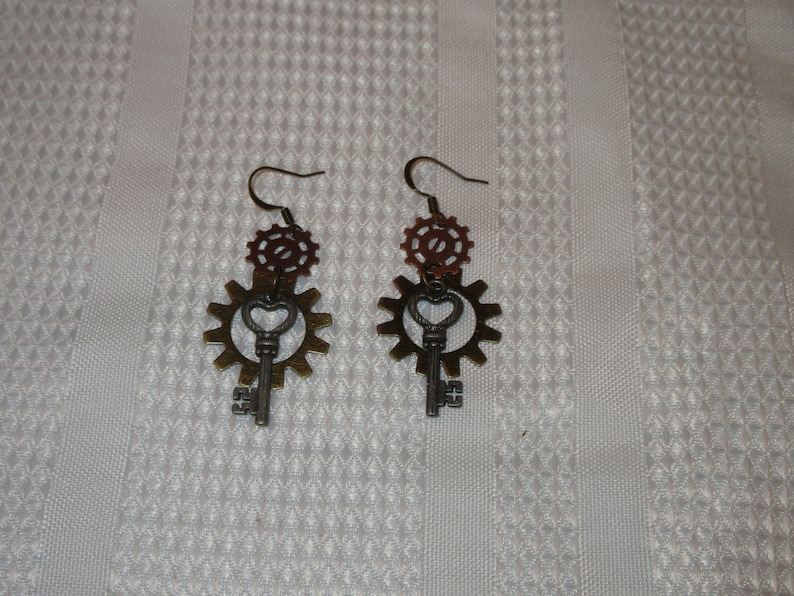 Steampunk Keys Key Drop Dangle Earrings Mechanical Gears and Cogs Gothic Antique Bronze Copper Silver Gold Punk Goth