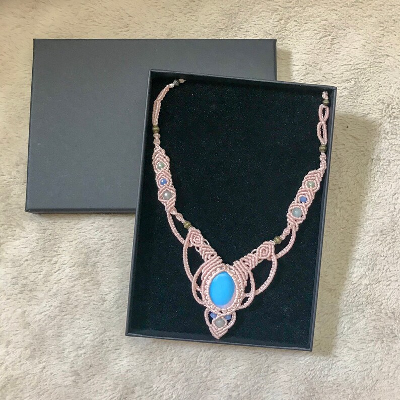 Opal macrame necklace