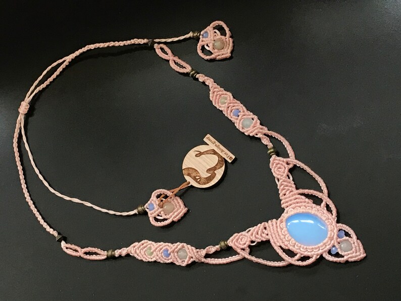 Opal macrame necklace