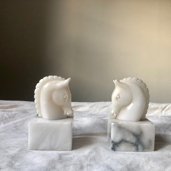 Vintage Alabaster Pferd Buchsend, Vintage Marmor Dekor, Vintage Tier Marmor