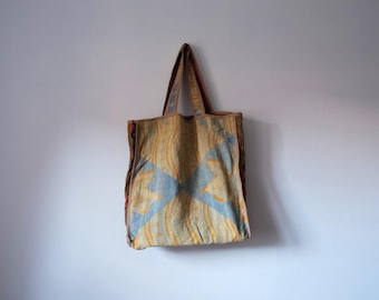 Vintage Sari Kantha Tote: Gesteppte Patchwork-Wendetasche