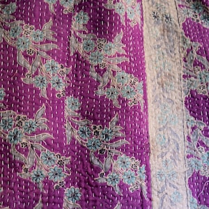 Vintage Kantha Bag, Vintage Sari Kantha Tote, Quilted Tote Bag, Patchwork Embroidery Bag, Reversible Bag image 6