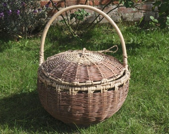 Vintage Wicker Basket with Lid