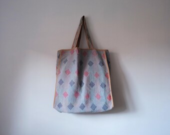 Vintage Sari Kantha Tote Bag: Wendebare gesteppte Patchwork-Stickerei
