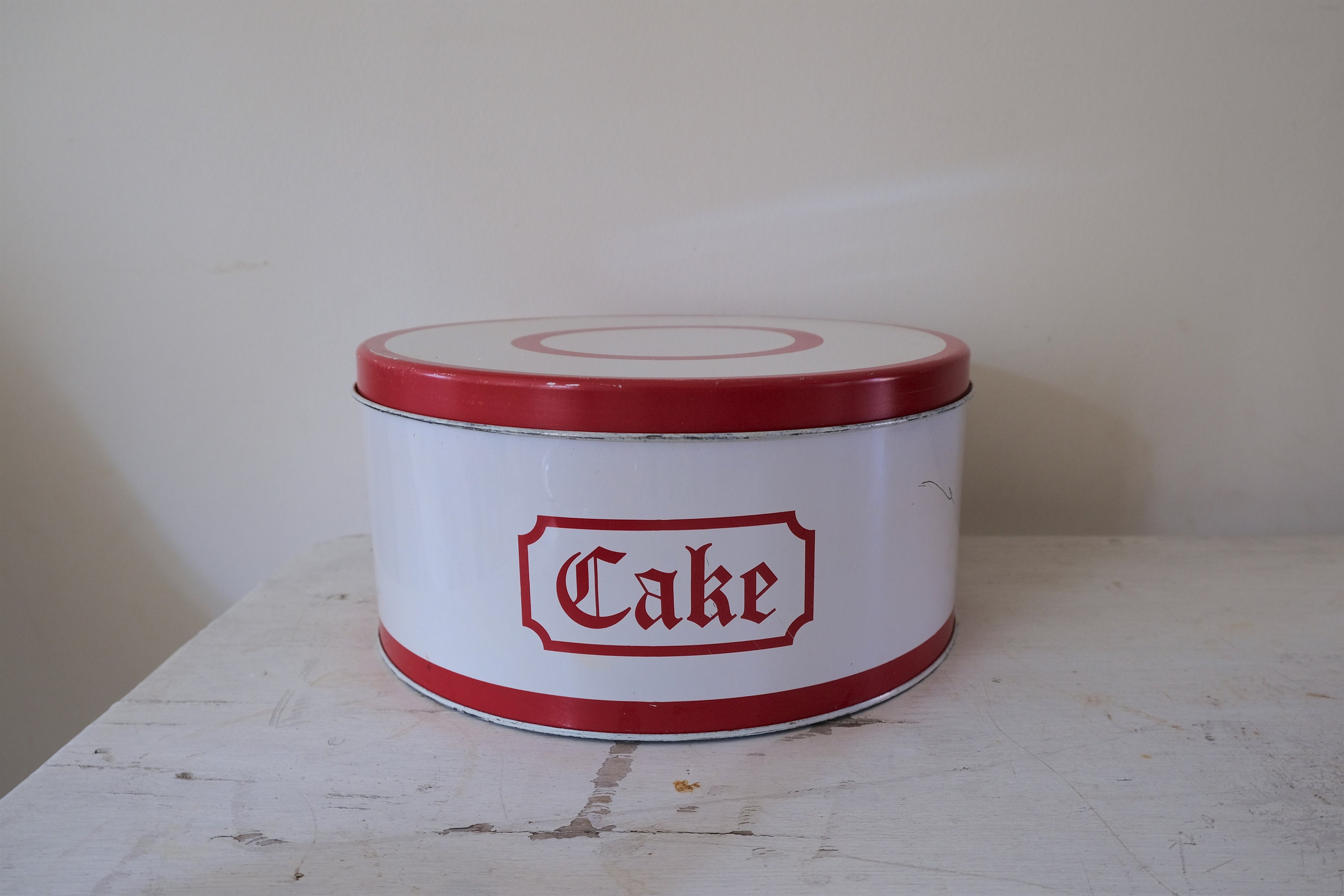 Vintage Cake Tin Vintage Storage Tin Vintage Enamel Storage Etsy
