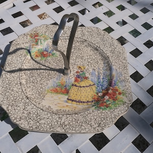 Vintage Cake Stand, Ceramics Cake Stand with Scallop Edge