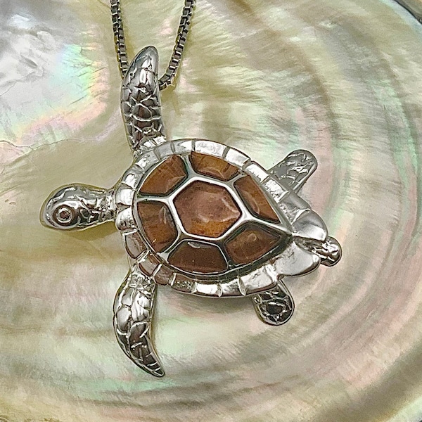 Collar de tortuga marina de madera de koa hawaiana en plata de ley, joyería de madera, collar de tortuga, hecho en Hawái, joyería de koa, collar hawaiano, tortuga