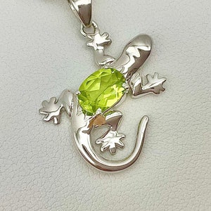 Sterling Silver Peridot Hawaiian Gecko Lizard Tropical Necklace, Lizard Jewelry, Gecko Pendant, Hawaiian Jewelry, Made In Hawaii, Gecko