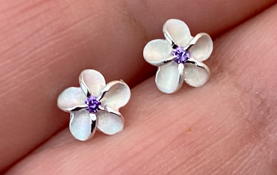 Sterling silver purple flower studs Sterling silver purple flower studs