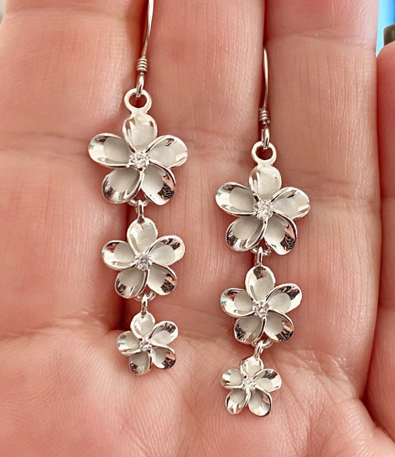 ■VINTAGE HOLLYWOOD■ Plumeria Earrings VH2336EA007B Sterling Silver Plumeria Past, Present and Future Earrings