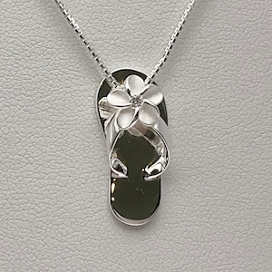 Sterling Silver Beach Slipper Pendant Sterling Silver Beach Slipper Pendant