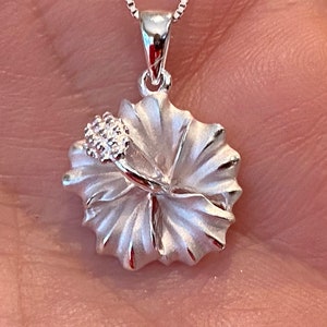 Hibiscus Necklace, Hawaiian necklace, Tropical Jewelry, Made in Hawaii, Hawaiian Jewelry, Hibiscus Jewelry, ʻO Hibiscus Nani No Lede