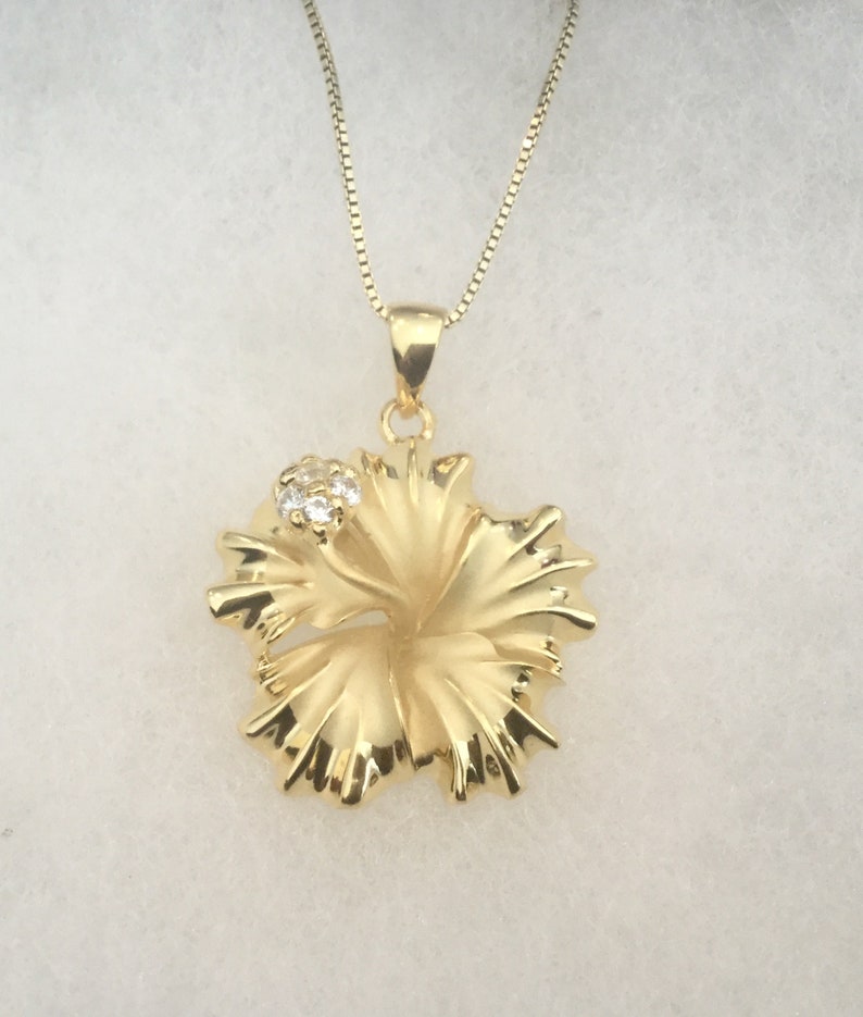 Gold hibiscus necklace Clearance