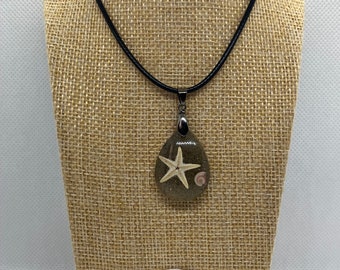 Collier en résine étoile de mer