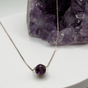 Amethyst Solitaire Necklace – Faceted Gemstone – Silver Chain – Minimalist Jewelry – Elegant Crystal - 1.92 Grams