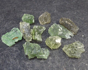 Lot de 10 Pièces Moldavite Tektite de République Tchèque - 10 Carats - 2.0 Grammes