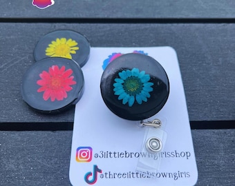 Flower Circle Badge Reel - Handmade Retractable ID Holder