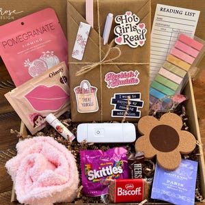 Blind Date with a Book Gift Box Lovers Surprise Books Bookish Gifts for Reader Birthday Gift for Her Bookworm Gift Box Women Personalized