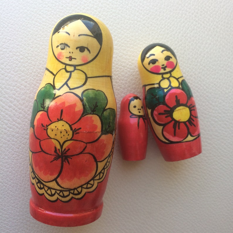 set of 3 Vintage Russian wooden matryoshka dolls