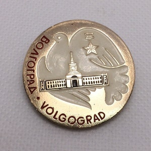 No war, Vintage collectible badge, Made in USSR, 1980