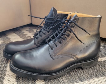 Like New Excellent Vintage Condition Police Ankle Leather Lace Up Boots with Vibram Soles